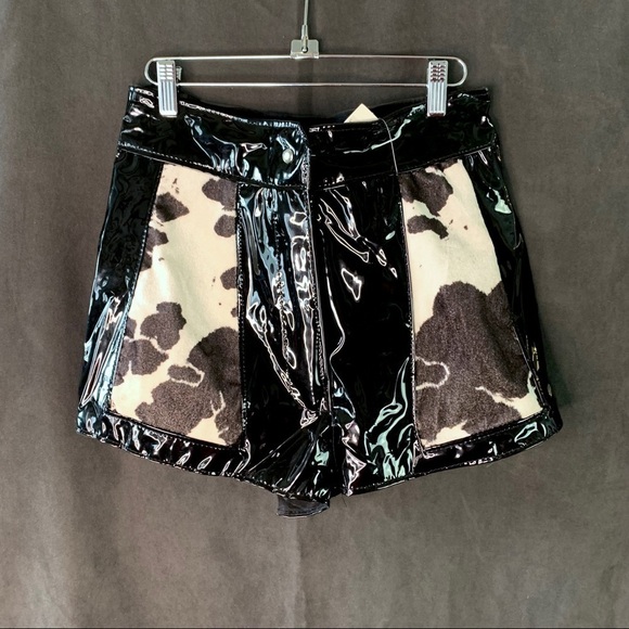 M. LEVAC COW PRINT SHORT VINYL BLACK WHITE MINI SHORT HIGH RISE HANDMADE LARGE - Picture 16 of 17